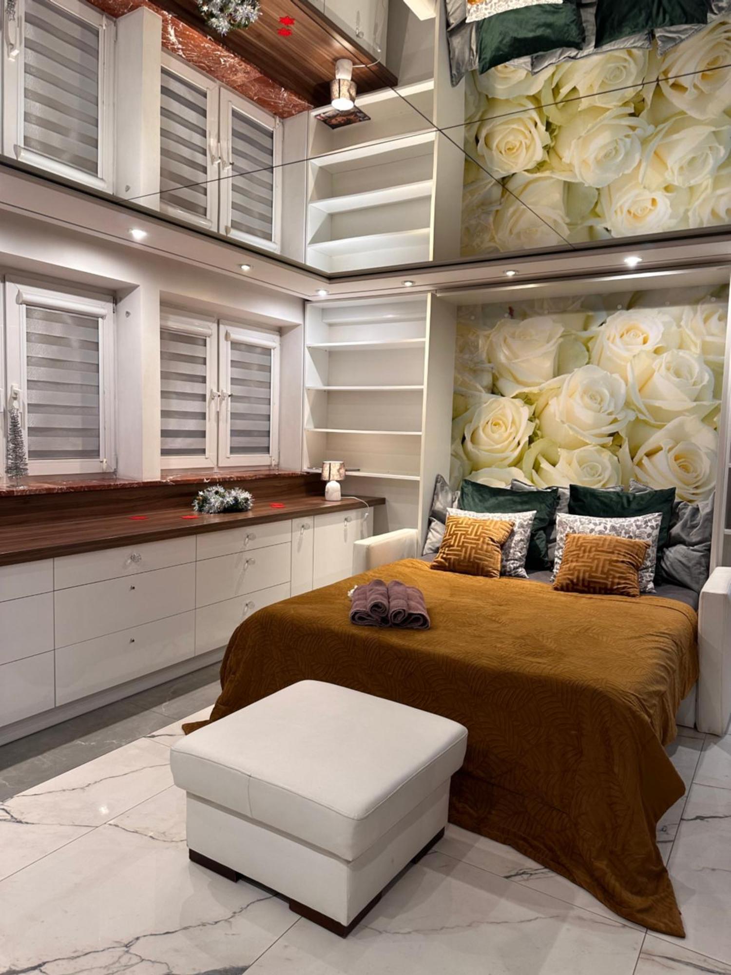 Deluxury Mirror Apartament Centrum Warszawa Eksteriør billede